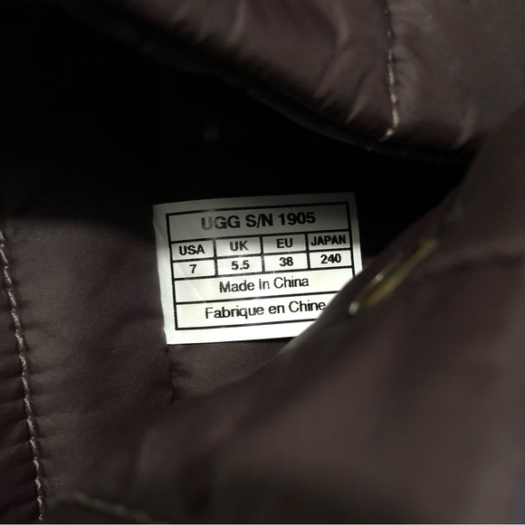 Brown Leather UGG Winter Boots With Quilted Fabric Top and Buttons - Size 7 - Picture 8 of 9